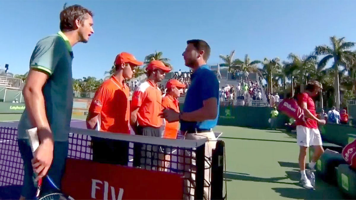 Daniil-Medvedev-Stefanos-Tsitsipas.jpg